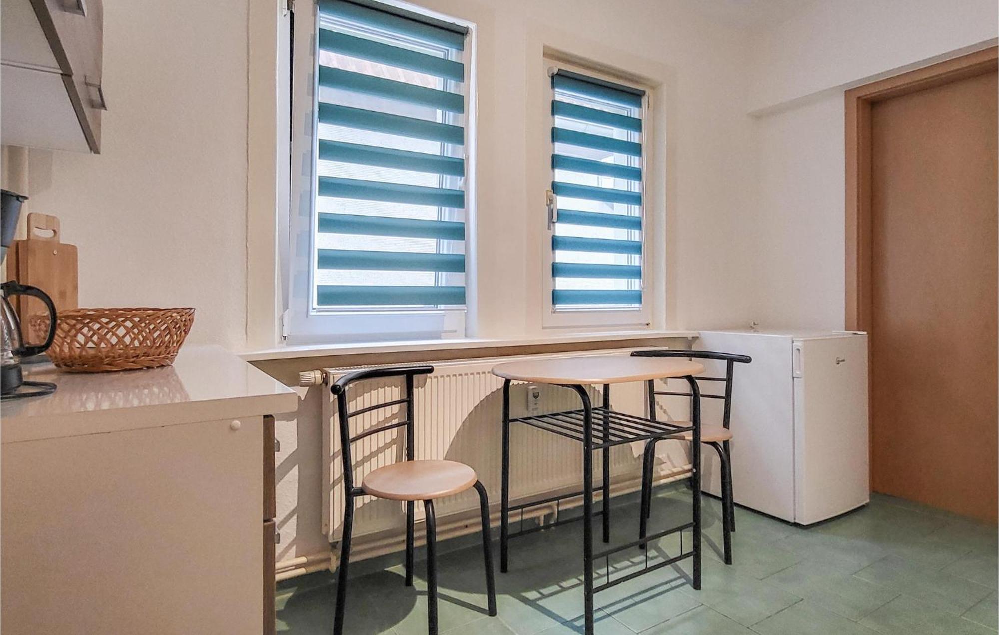 2 Bedroom Nice Apartment In Friedrichroda Ngoại thất bức ảnh